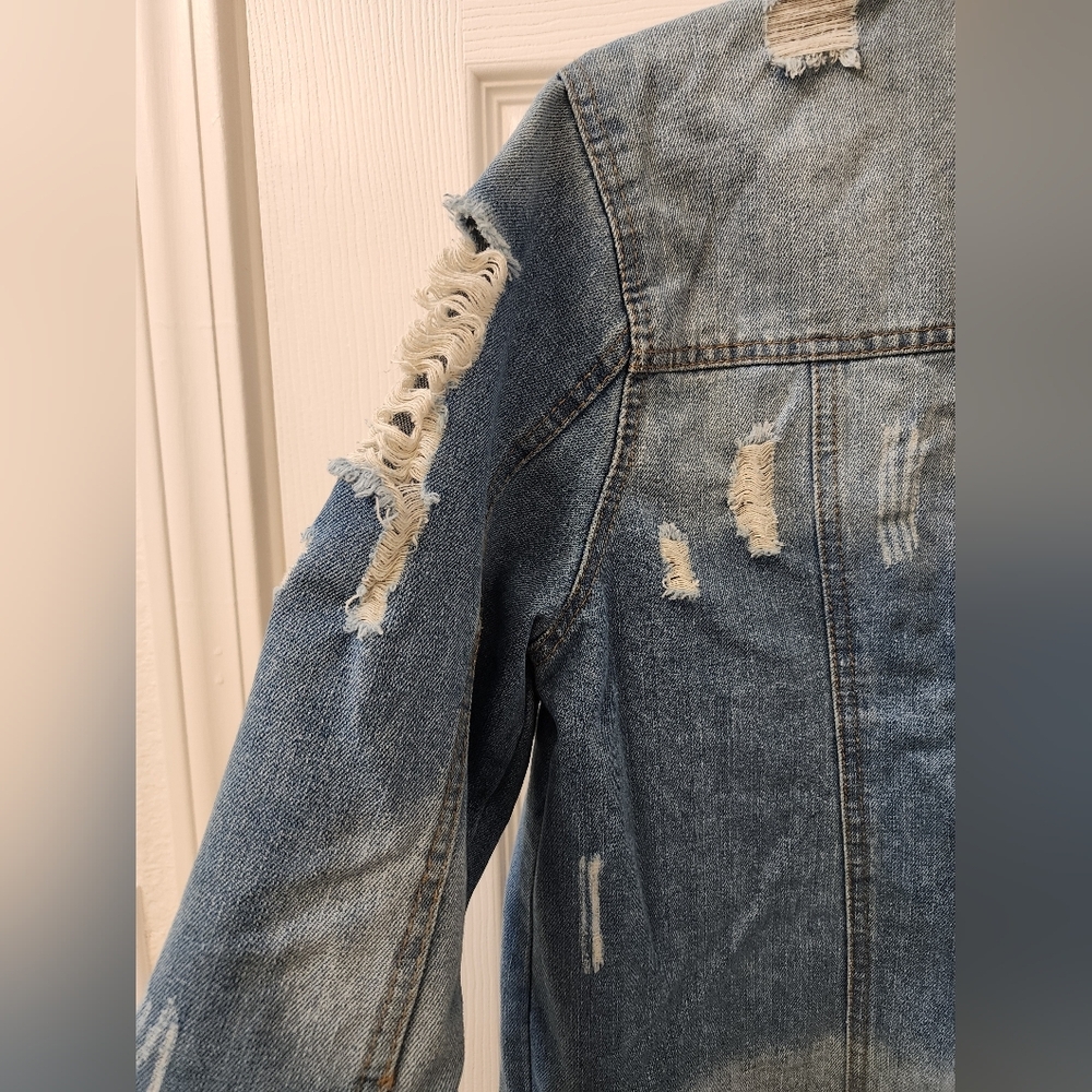 Ci Sono Distressed Light Wash Denim Trucker Jacket - Small - Edgy Streetwear - Picture 11 of 15